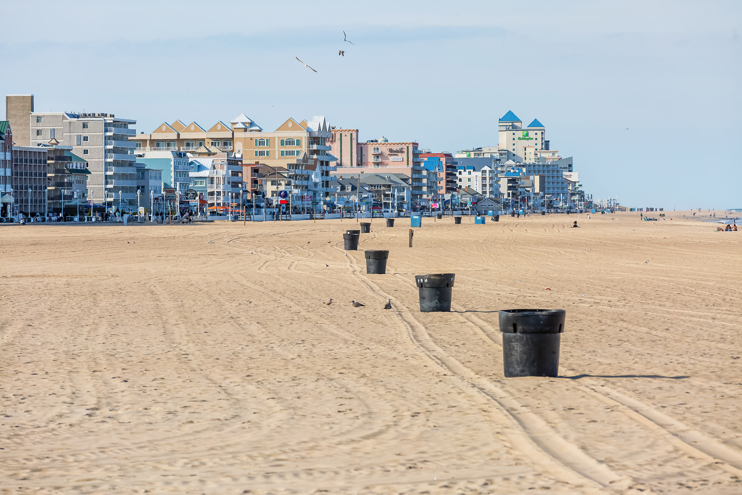 Off-season beach trash barrels are unlikely to occur