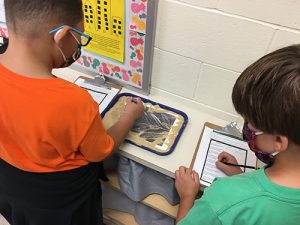 OC Elementary 3rd Graders Learn About Paleontology