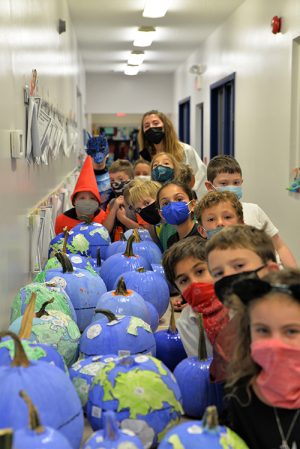 Worcester 3rd Graders Learn Maps & Globes
